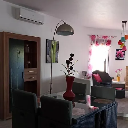 וילה Piscina Privada, Villa 2 Quartos 4Pax, Albufeira Wi-Fi גיאה